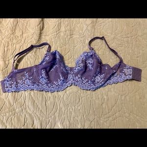Pretty Wacoal Blue Lace Bra 34DDD
